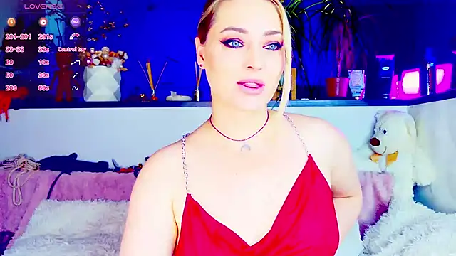 JuliaSpace  online show from May 2026 05:44:02 PM