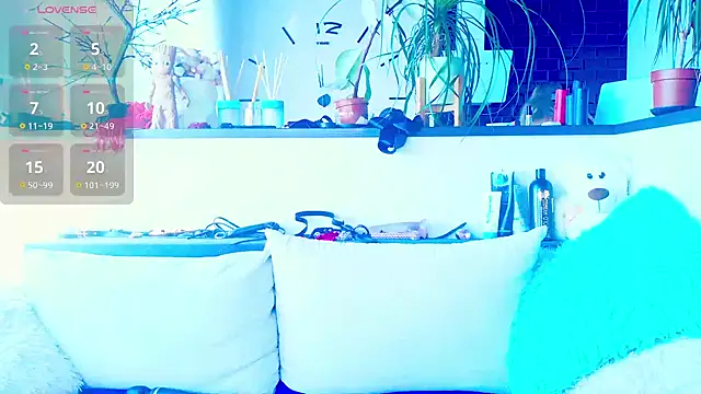 Snapshot of _JuliaSpace_ chatting on March 2026 10:48:01 AM JuliaSpace online show from March 2026 10:48:01 AM