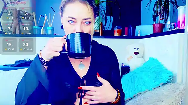 Snapshot of _JuliaSpace_ chatting on February 2026 08:00:02 AM JuliaSpace online show from February 2026 08:00:02 AM