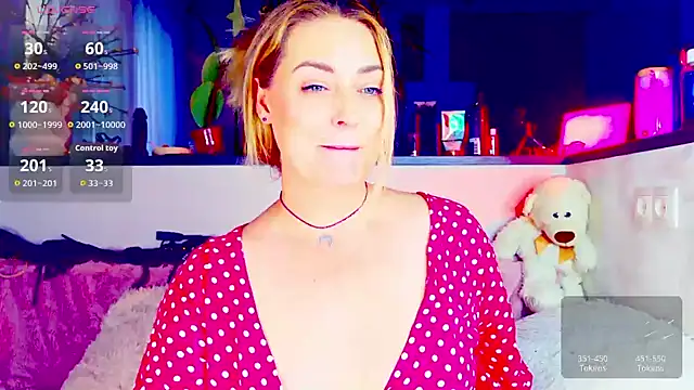 Snapshot of _JuliaSpace_ chatting on July 2026 05:30:02 PM JuliaSpace online show from July 2026 05:30:02 PM