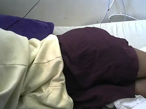Ma-yolo001 online show from October 2025 08:18:02 AM