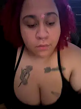 Juicyjordie online show from November 2025 06:27:02 AM