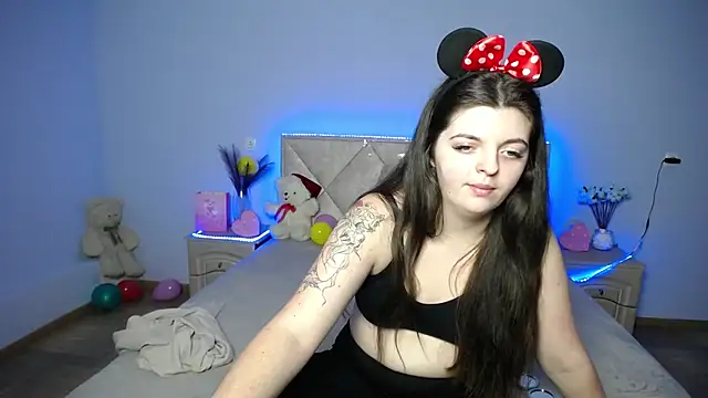 PamDares online show from January 2025 05:01:01 PM