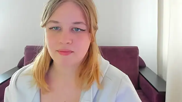 Snapshot of AlicePopsy chatting on June 2026 03:23:01 PM AlicePopsy online show from June 2026 03:23:01 PM