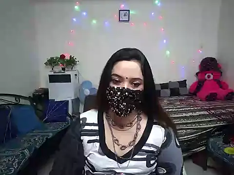 Snapshot of Arushisingh8888 chatting on February 2025 06:40:02 AM Arushisingh8888 online show from February 2025 06:40:02 AM