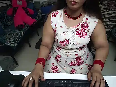 Snapshot of Arushisingh8888 chatting on March 2025 07:11:01 AM Arushisingh8888 online show from March 2025 07:11:01 AM