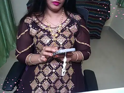 Snapshot of Arushisingh8888 chatting on November 2025 04:43:02 PM Arushisingh8888 online show from November 2025 04:43:02 PM