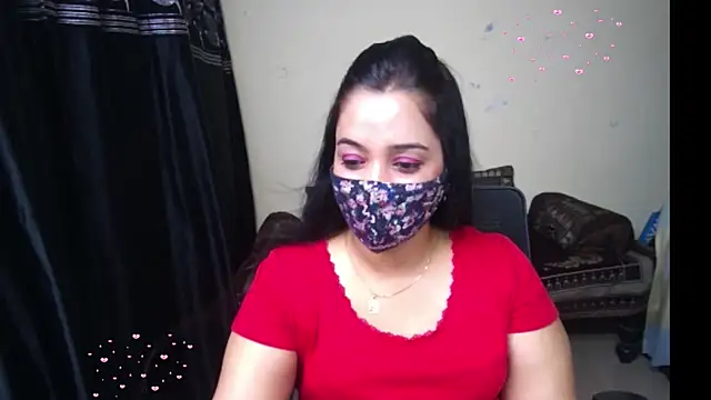 Arushisingh8888 online show from April 2026 01:06:02 PM