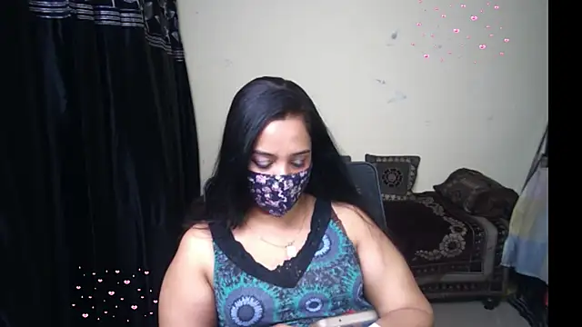 Arushisingh8888 online show from April 2026 12:12:01 PM