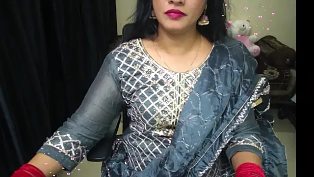 Arushisingh8888 online show from May 2026 03:01:02 PM