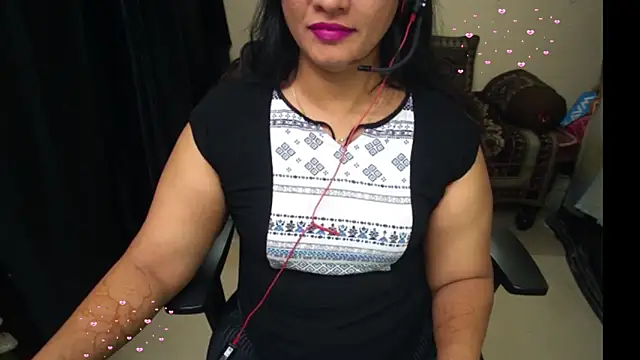 Snapshot of Arushisingh8888 chatting on June 2026 02:33:01 PM Arushisingh8888 online show from June 2026 02:33:01 PM