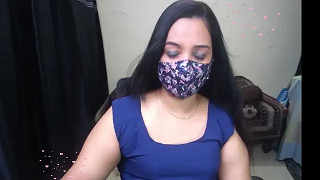 Arushisingh8888 online show from April 2026 02:43:02 PM