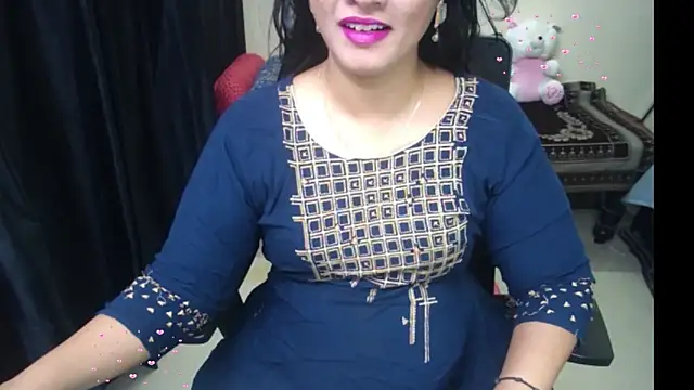 Arushisingh8888 online show from May 2026 02:03:01 PM
