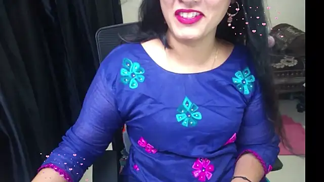 Arushisingh8888 online show from May 2026 01:48:02 PM