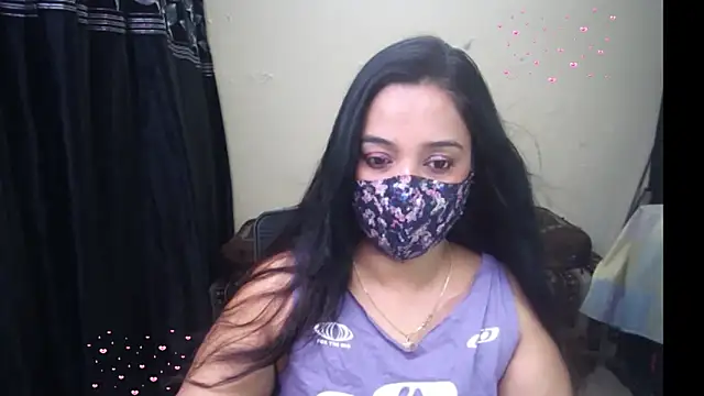 Arushisingh8888 online show from April 2026 12:28:02 PM