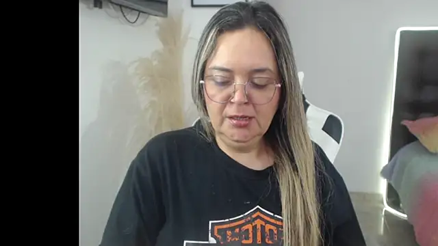 samy vsn online show from November 2025 07:28:02 PM