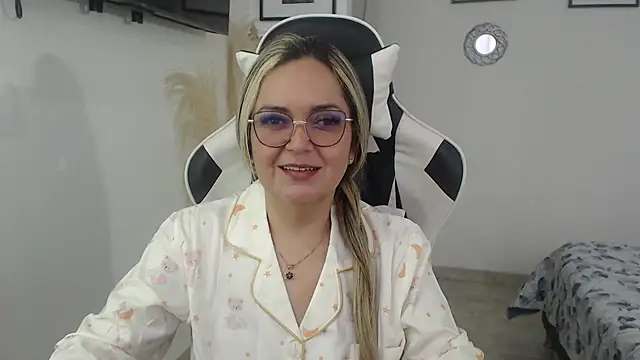 Snapshot of samy_vsn chatting on May 2026 08:58:01 PM samy vsn online show from May 2026 08:58:01 PM