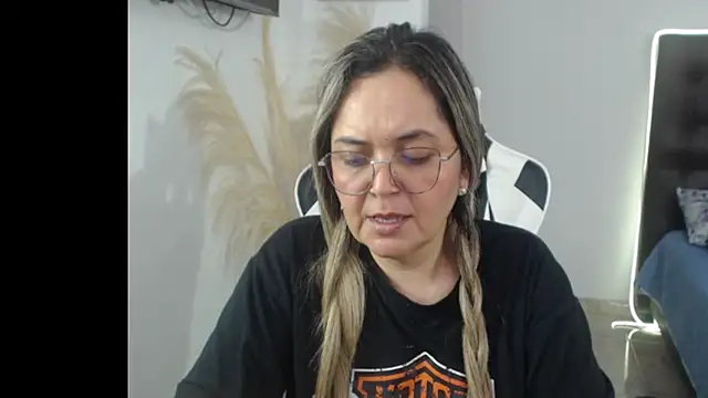 samy vsn online show from October 2025 05:54:01 PM