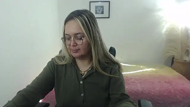 Snapshot of samy_vsn chatting on May 2026 09:35:02 PM samy vsn online show from May 2026 09:35:02 PM