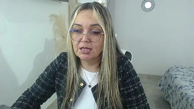 Snapshot of samy_vsn chatting on May 2026 07:39:02 PM samy vsn online show from May 2026 07:39:02 PM