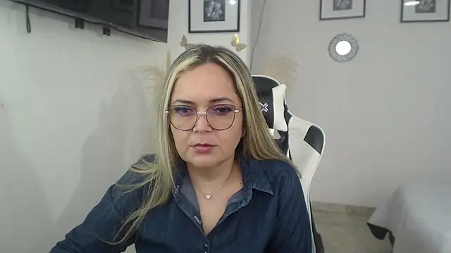 samy vsn online show from April 2026 09:21:02 PM