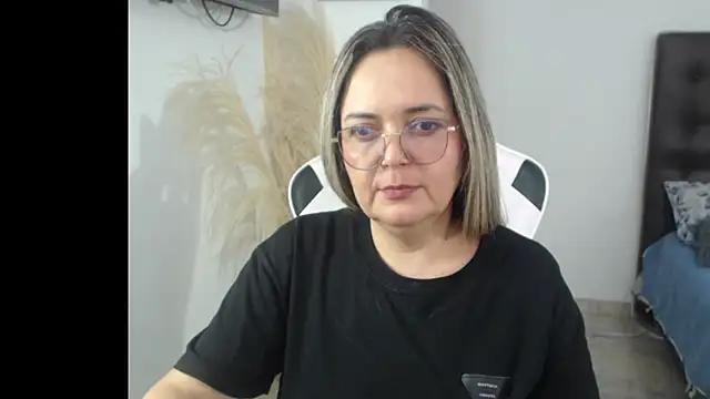 samy vsn online show from October 2025 07:00:01 PM