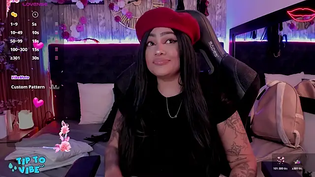 Neko Misaki online show from December 2025 06:31:01 PM