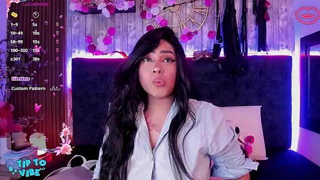 Neko Misaki online show from November 2025 02:29:02 PM