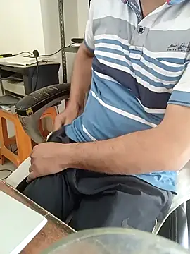 Hot-man39 online show from September 2025 06:29:02 AM