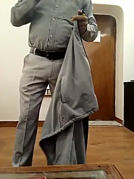 Hot-man39 online show from November 2025 05:40:01 AM