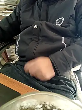 Hot-man39 online show from December 2025 09:56:01 AM