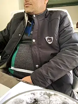 Hot-man39 online show from December 2024 06:48:01 AM