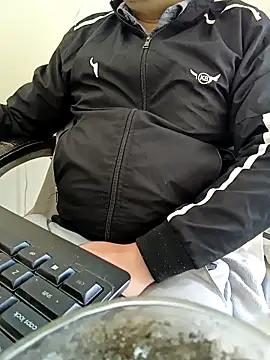 Hot-man39 online show from February 2025 06:28:01 AM