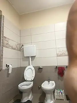 Gionnytav online show from October 2025 06:43:01 PM