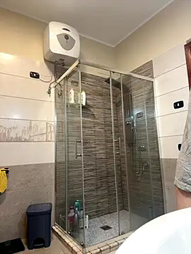 Gionnytav online show from November 2025 04:46:01 AM