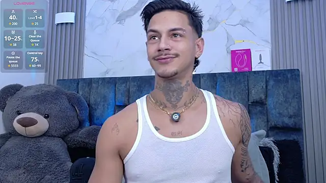 JAYCOB00 online show from June 2026 02:18:01 AM