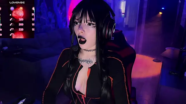 Snapshot of Eva-miller1 chatting on November 2025 10:53:01 AM Eva-miller1 online show from November 2025 10:53:01 AM