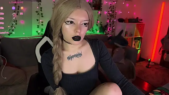 Snapshot of Eva-miller1 chatting on November 2025 02:50:02 PM Eva-miller1 online show from November 2025 02:50:02 PM