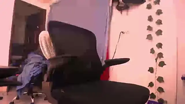 latinhot9631 online show from April 2026 02:02:01 AM