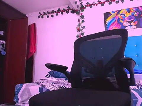 latinhot9631 online show from November 2025 02:11:01 AM