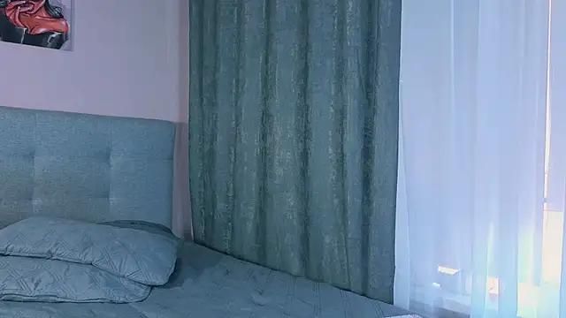 Snapshot of Krissty- chatting on October 2025 08:41:01 AM Krissty- online show from October 2025 08:41:01 AM