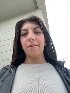 Snapshot of Megannklein chatting on October 2025 03:12:01 PM Megannklein online show from October 2025 03:12:01 PM