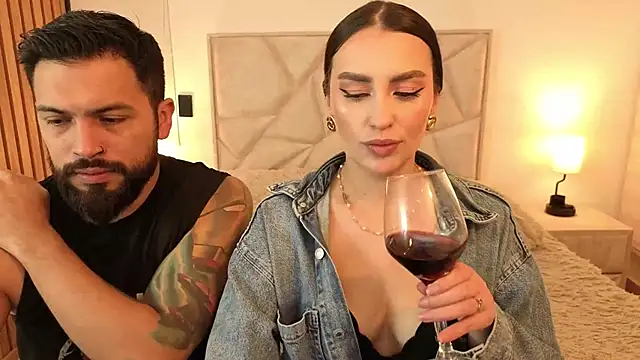 teseo and afroditha  online show from December 2025 03:07:01 AM