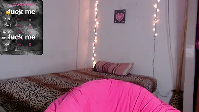 MitchWilson1 online show from November 2025 10:14:01 PM