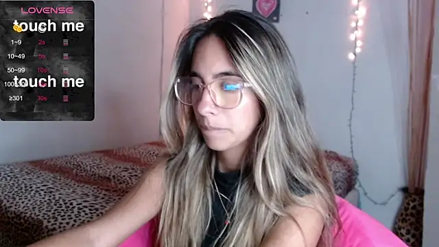 MitchWilson1 online show from October 2025 12:09:01 AM