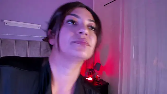 EvaaStevens online show from December 2025 08:14:02 PM