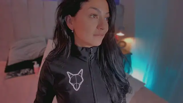 EvaaStevens online show from April 2026 08:20:02 PM