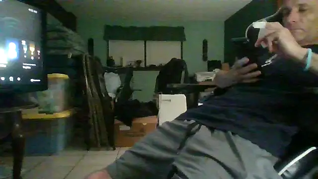 Snapshot of dunny191 chatting on June 2026 08:03:01 AM dunny191 online show from June 2026 08:03:01 AM
