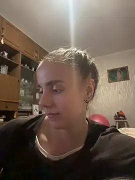 AlisaKissss online show from May 2026 07:42:01 PM