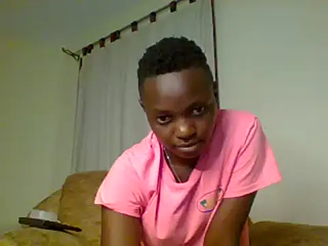 Snapshot of Petite_Afrcan6 chatting on December 2024 04:05:02 PM Petite Afrcan6 online show from December 2024 04:05:02 PM